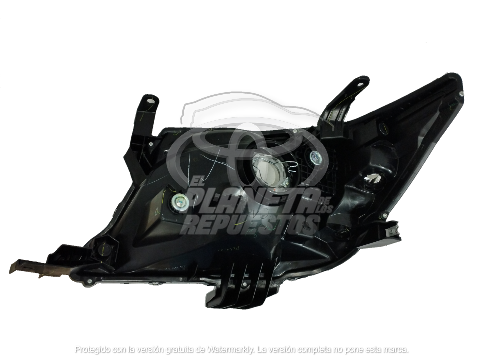 Faro Derecho Toyota Hilux 2013-2015 81130-0k370
